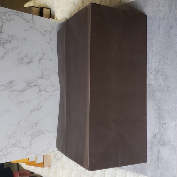 LOUIS Vuitton giftbag/ xl shopper - Picture 6 of 8